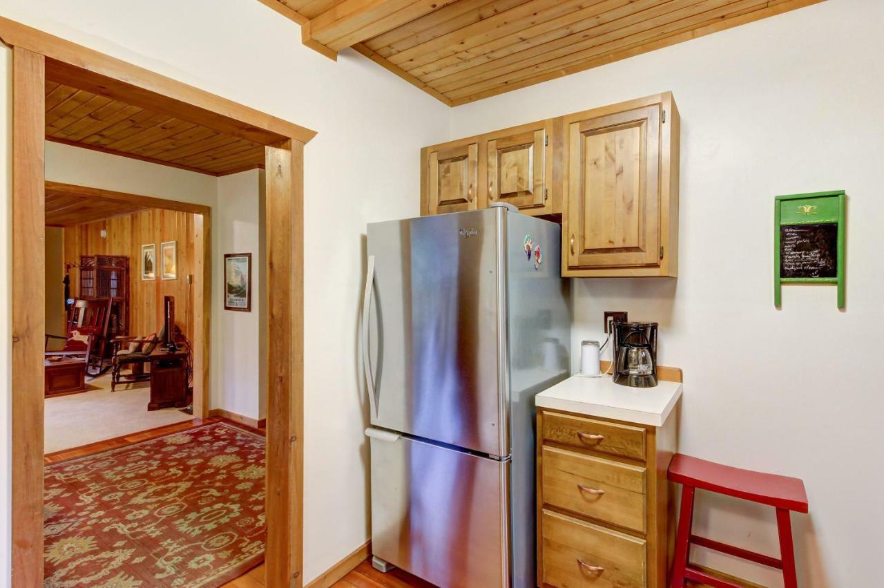 Foothill Cabin Creston Экстерьер фото